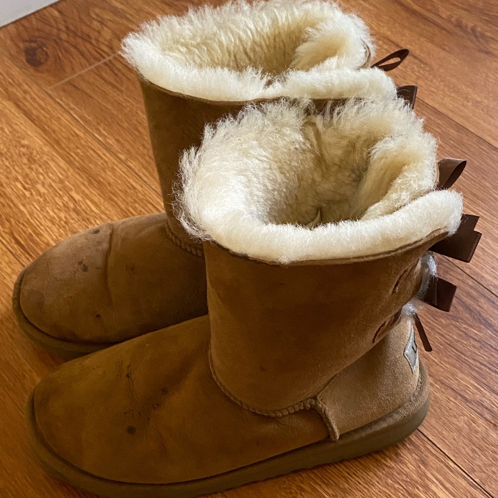bailey bow 2 uggs